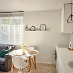 Oakwood Park * Κάουνας