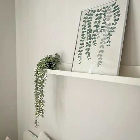 Oakwood Park Apartment *